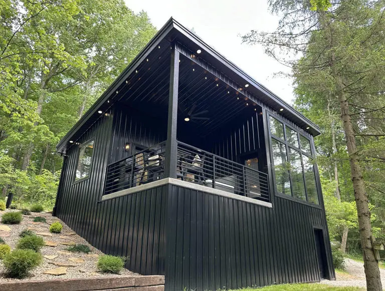 kobes cabin 817
