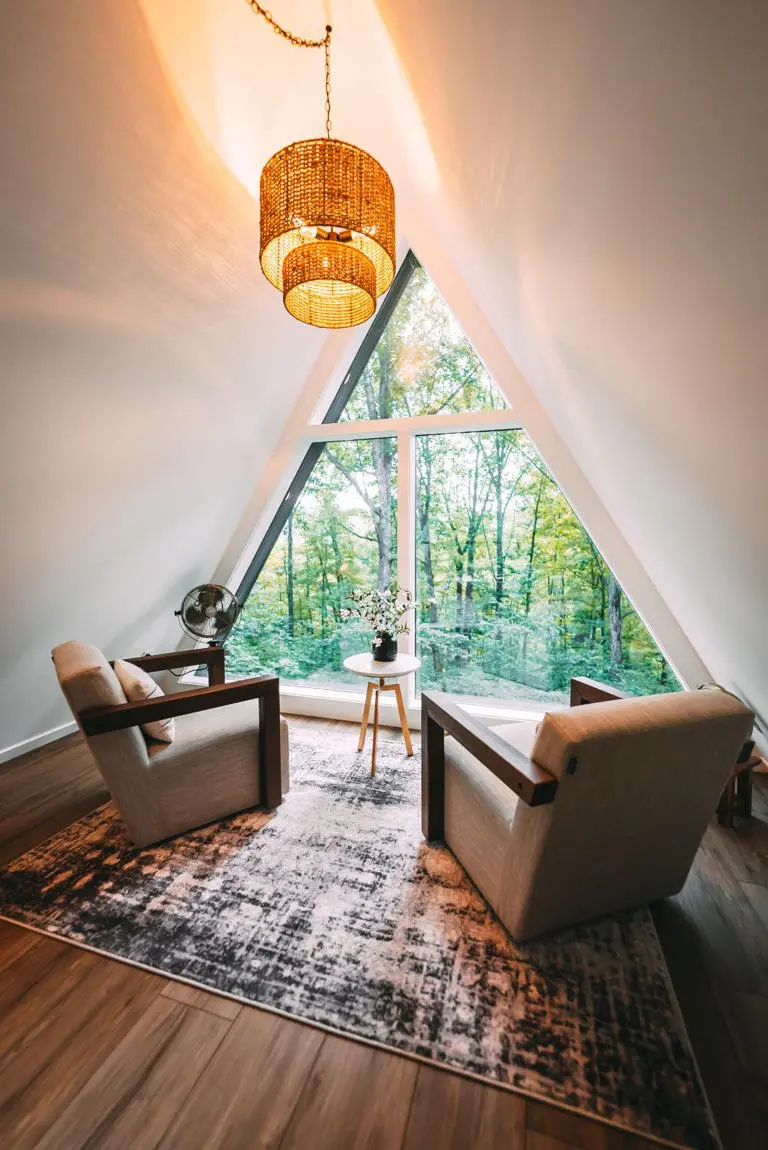 the frame cabin 