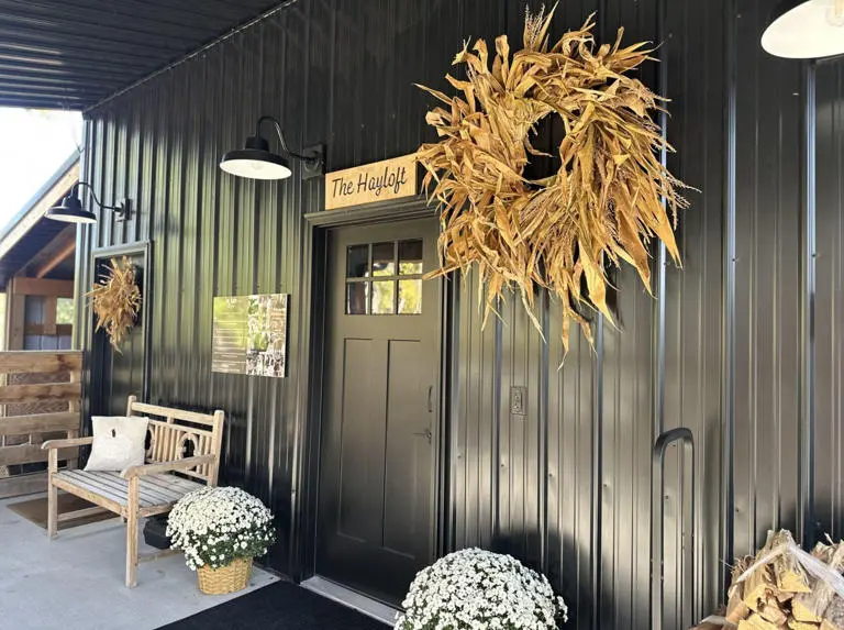 the hayloft cabin 0e74d